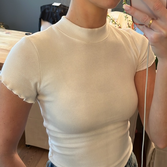 Abercrombie & Fitch White Bodysuit - Picture 2 of 7